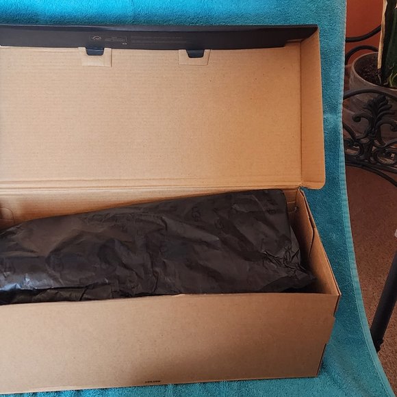 NEW IN BOX!! Men\'s Red UGG SPORT YEAH Sandals, Size 11 main image 7